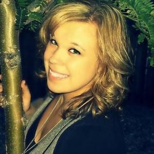 Meet your Posher, Gianina